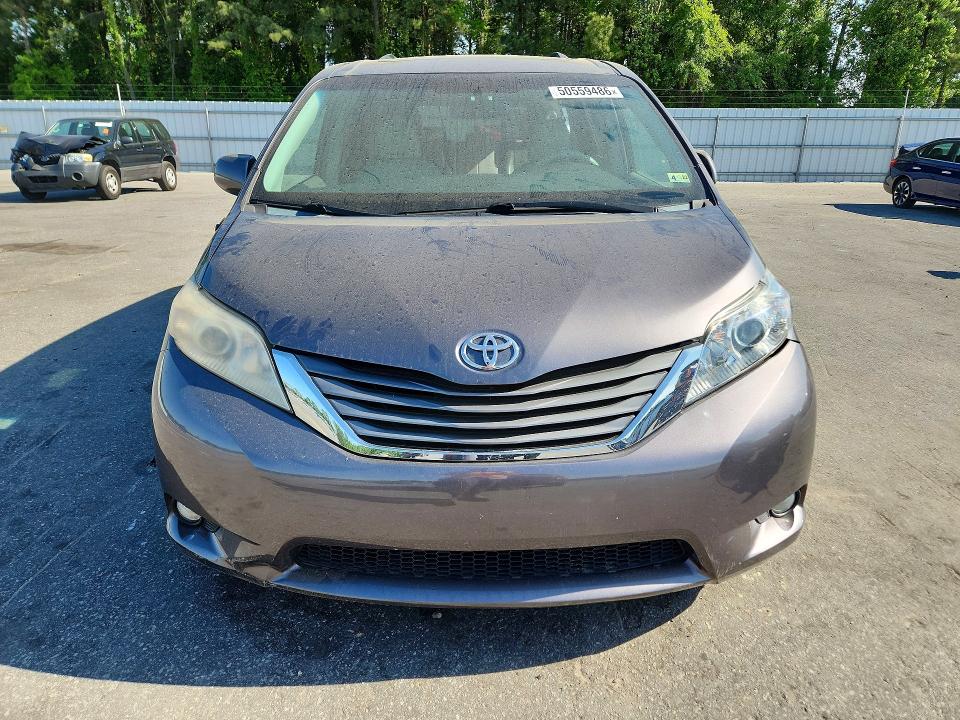 50559486 :رقم المزاد ، 5TDYK3DC6ES518024 vin ، 2014 Toyota Sienna مزاد بيع