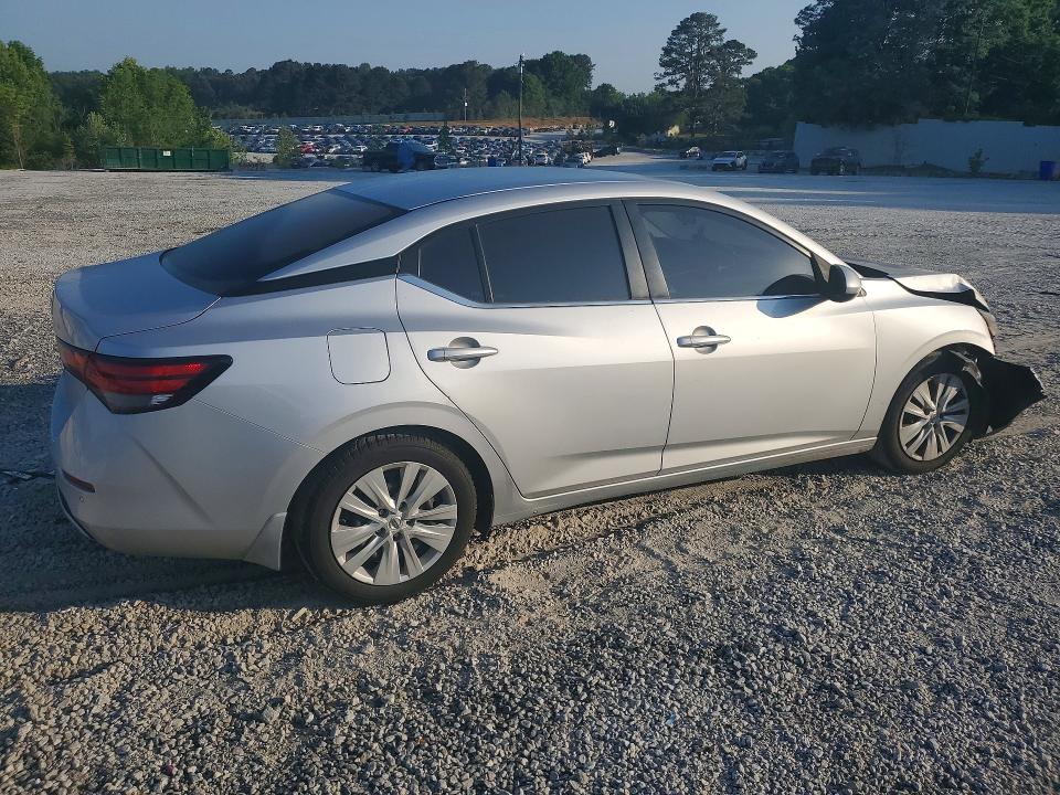 51014456 :رقم المزاد ، 3N1AB8BV9NY212322 vin ، 2022 Nissan Sentra مزاد بيع