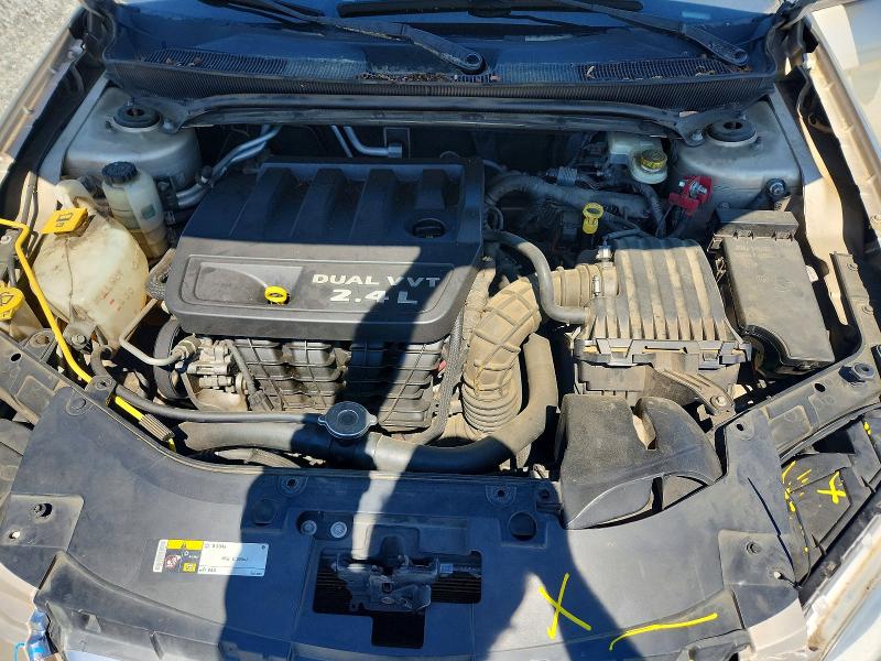 48976906 :رقم المزاد ، 1C3CCBAB6EN211105 vin ، 2014 Chrysler 200 مزاد بيع