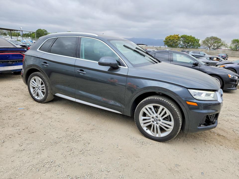 47974886 :رقم المزاد ، WA1BNAFY2J2047253 vin ، 2018 Audi Q5 مزاد بيع