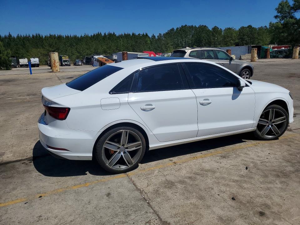 Продажа на аукционе авто 2020 Audi A3, vin: WAUCUGFF6LA105367, номер лота: 49389336