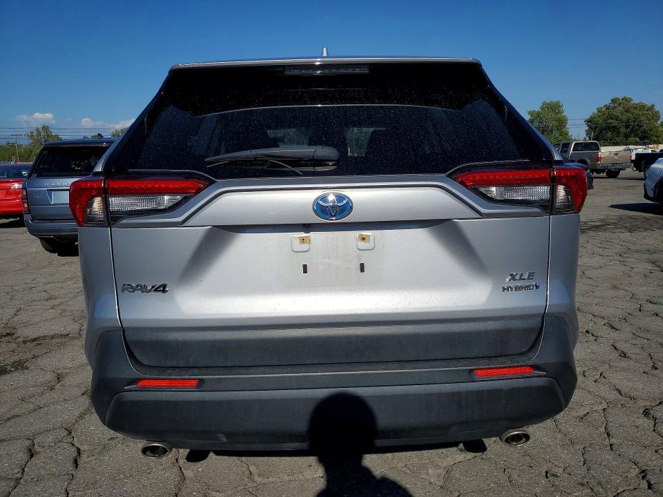 48851536 :رقم المزاد ، JTMB6RFV4MD045472 vin ، 2021 Toyota Rav4 Hybrid مزاد بيع