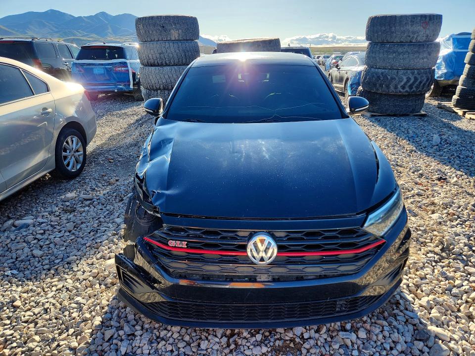 49582796 :رقم المزاد ، 3VW5T7BU5KM259750 vin ، 2019 Volkswagen Jetta مزاد بيع