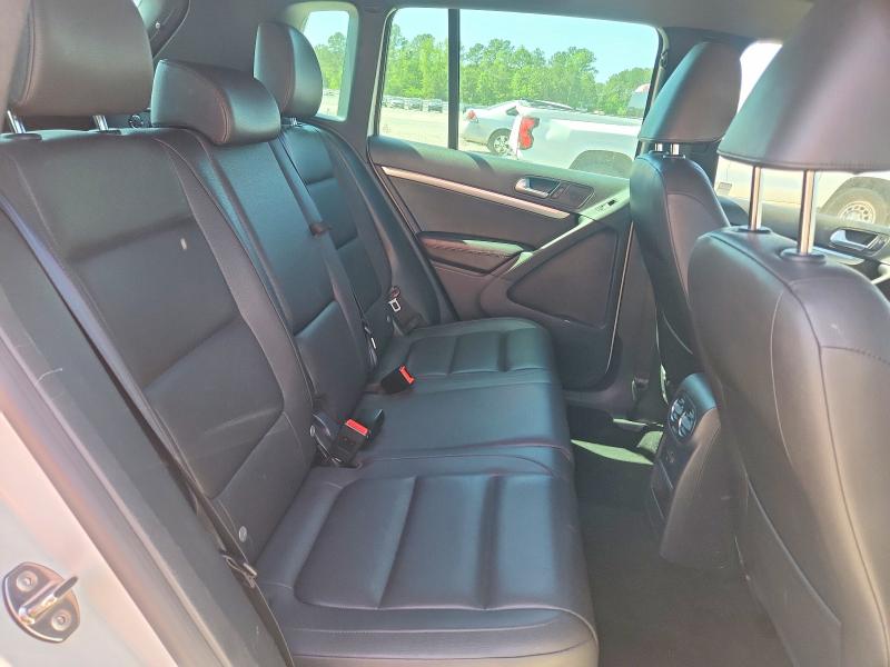 2016 Volkswagen Tiguan მანქანა იყიდება აუქციონზე, vin: WVGAV7AX3GW024712, აუქციონის ნომერი: 49825926