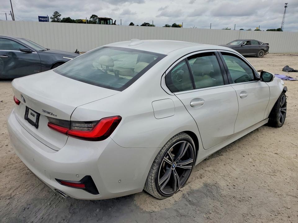 50197076 :رقم المزاد ، 3MW5P7J0XM8B52448 vin ، 2021 Bmw 330e مزاد بيع