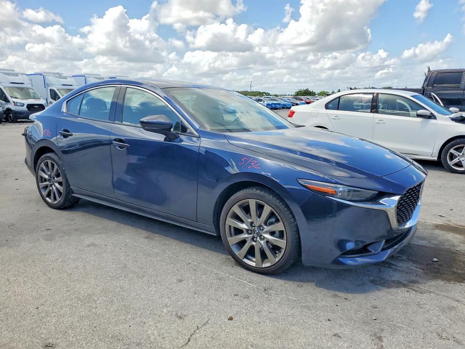 Продаж на аукціоні авто 2022 Mazda 3, vin: 3MZBPBDL1NM318957, номер лоту: 47940476