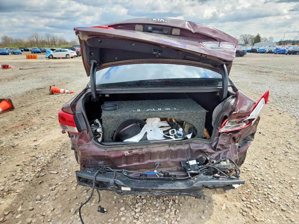 2019 Kia Optima მანქანა იყიდება აუქციონზე, vin: 5XXGT4L39KG299752, აუქციონის ნომერი: 48363716