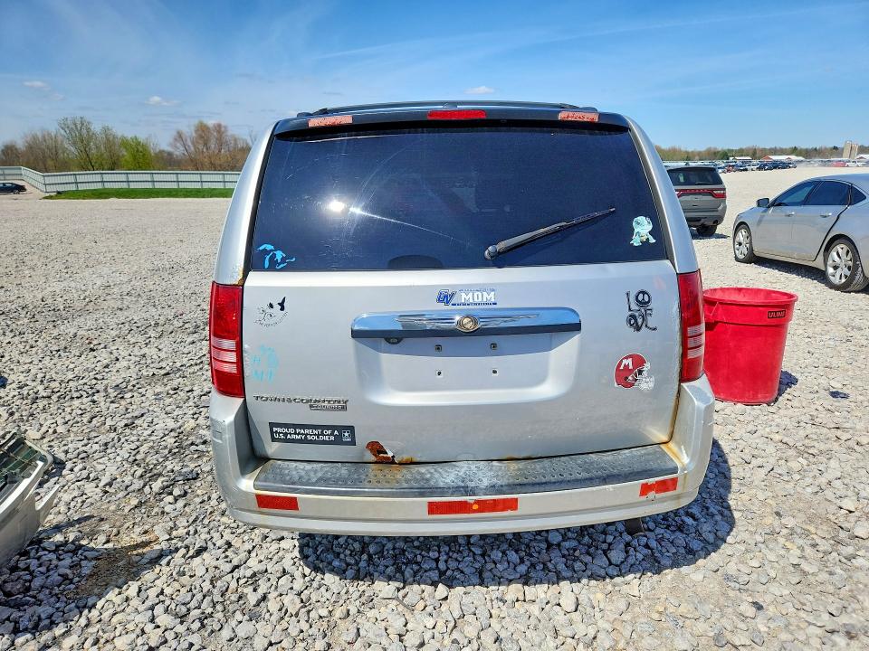 Продажа на аукционе авто 2008 Chrysler Town & Country, vin: 2A8HR54P18R774149, номер лота: 50461056