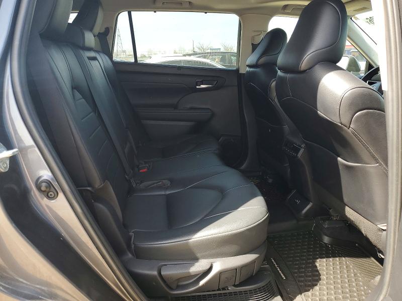 Продажа на аукционе авто 2022 Toyota Highlander Hybrid, vin: 5TDGBRCH5NS537692, номер лота: 51497526