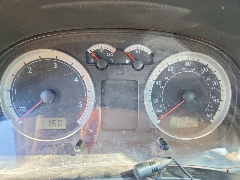49325696 :رقم المزاد ، 3VWRR69M34M111244 vin ، 2004 Volkswagen Jetta مزاد بيع