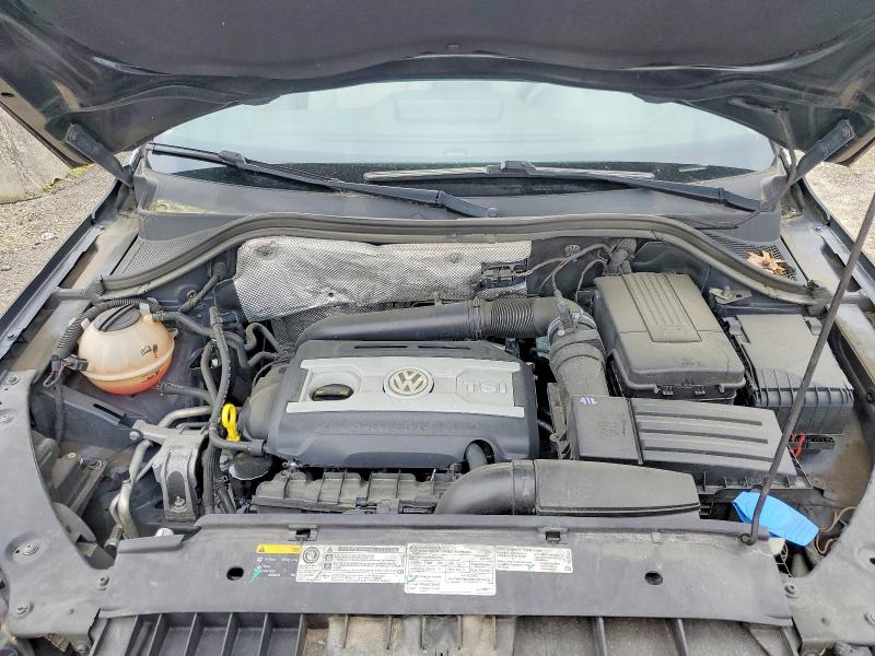48789516 :رقم المزاد ، WVGAV7AXXFW616123 vin ، 2015 Volkswagen Tiguan مزاد بيع