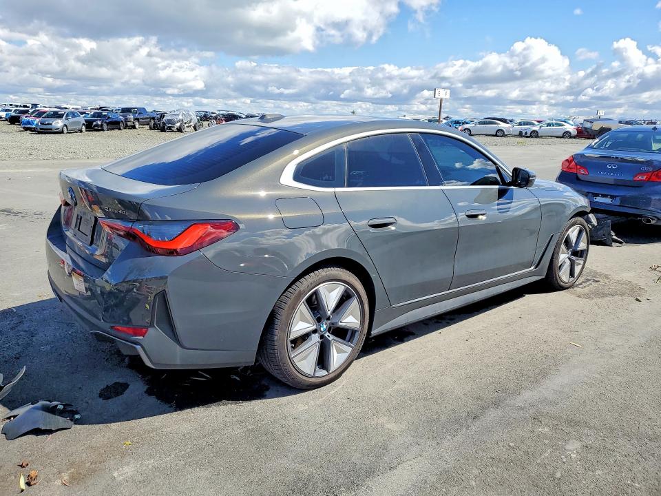49427326 :رقم المزاد ، WBY23HD08SFU24341 vin ، 2025 Bmw I4 مزاد بيع