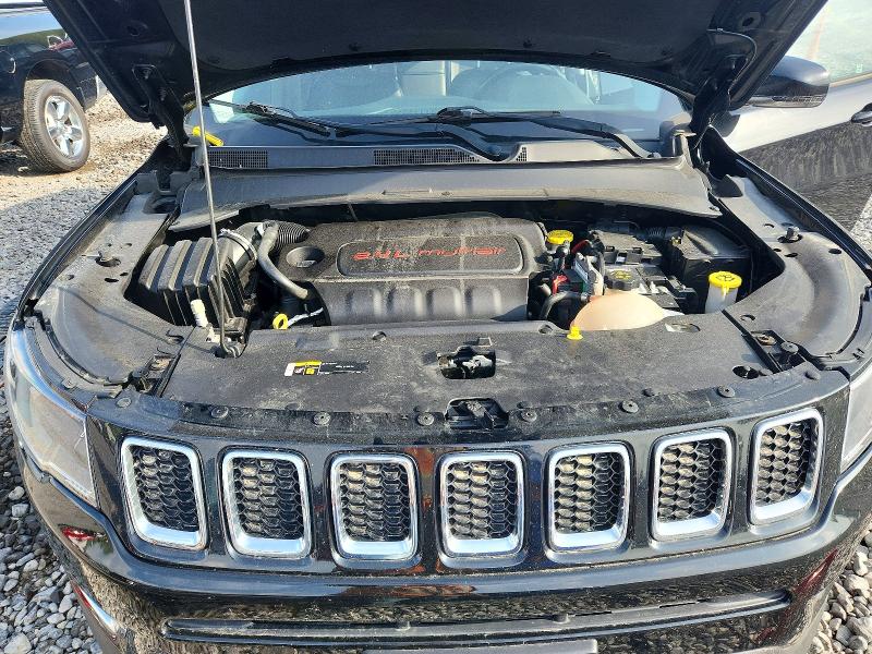 50081226 :رقم المزاد ، 3C4NJDCB2JT374914 vin ، 2018 Jeep Compass مزاد بيع