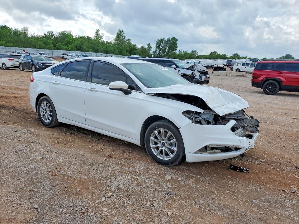 49513496 :رقم المزاد ، 3FA6P0G79HR175227 vin ، 2017 Ford Fusion مزاد بيع