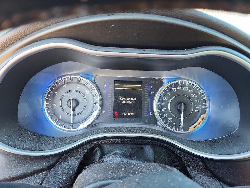 48758706 :رقم المزاد ، 1C3CCCAB4FN665893 vin ، 2015 Chrysler 200 مزاد بيع