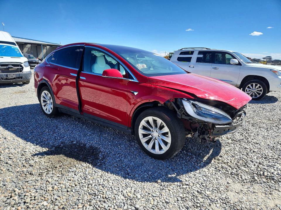 2018 Tesla Model X მანქანა იყიდება აუქციონზე, vin: 5YJXCBE27JF109344, აუქციონის ნომერი: 48774266