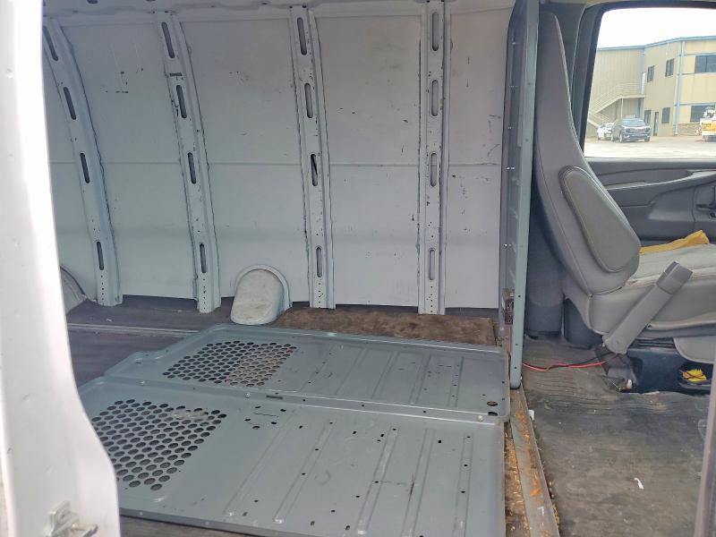 49752956 :رقم المزاد ، 1GCWGGBA9E1192394 vin ، 2014 Chev Express G2500 مزاد بيع