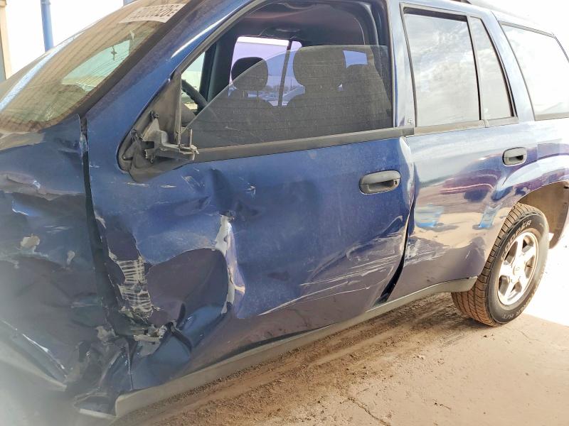 2004 Chevrolet Trailblazer მანქანა იყიდება აუქციონზე, vin: 1GNDS13S042270829, აუქციონის ნომერი: 52036526