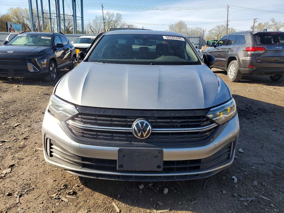 50285266 :رقم المزاد ، 3VWBM7BU1NM018482 vin ، 2022 Volkswagen Jetta مزاد بيع
