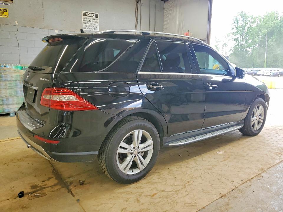 2015 Mercedes-benz Ml მანქანა იყიდება აუქციონზე, vin: 4JGDA0EB9FA580307, აუქციონის ნომერი: 51583156