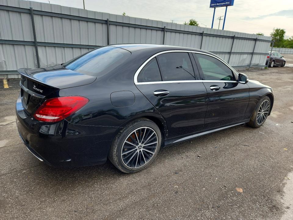 51380526 :رقم المزاد ، 55SWF4KB7FU020639 vin ، 2015 Mercedes-benz C مزاد بيع