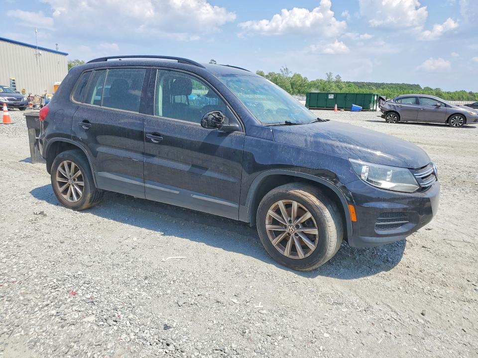 51369496 :رقم المزاد ، WVGAV7AX2JK003302 vin ، 2018 Volkswagen Tiguan Limited مزاد بيع