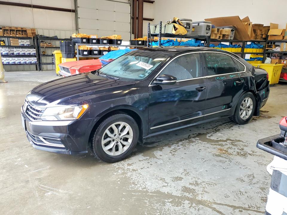 51559036 :رقم المزاد ، 1VWAT7A30HC004148 vin ، 2017 Volkswagen Passat مزاد بيع
