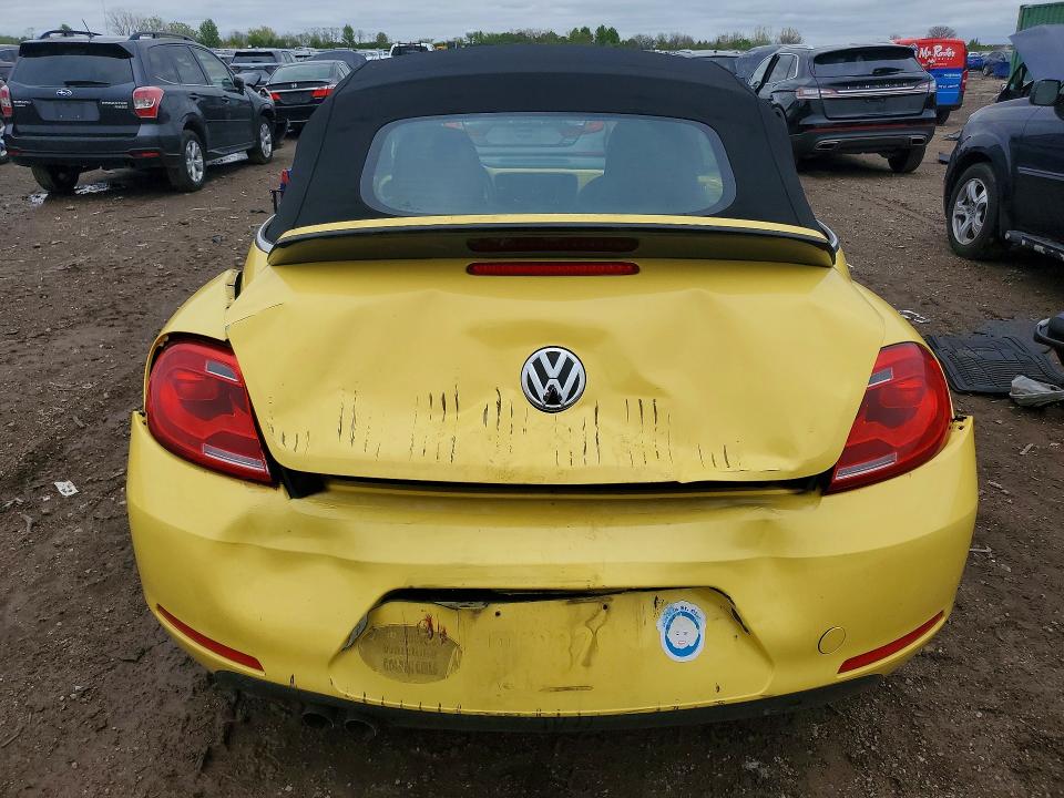51572316 :رقم المزاد ، 3VW5P7AT2DM806425 vin ، 2013 Volkswagen Beetle مزاد بيع