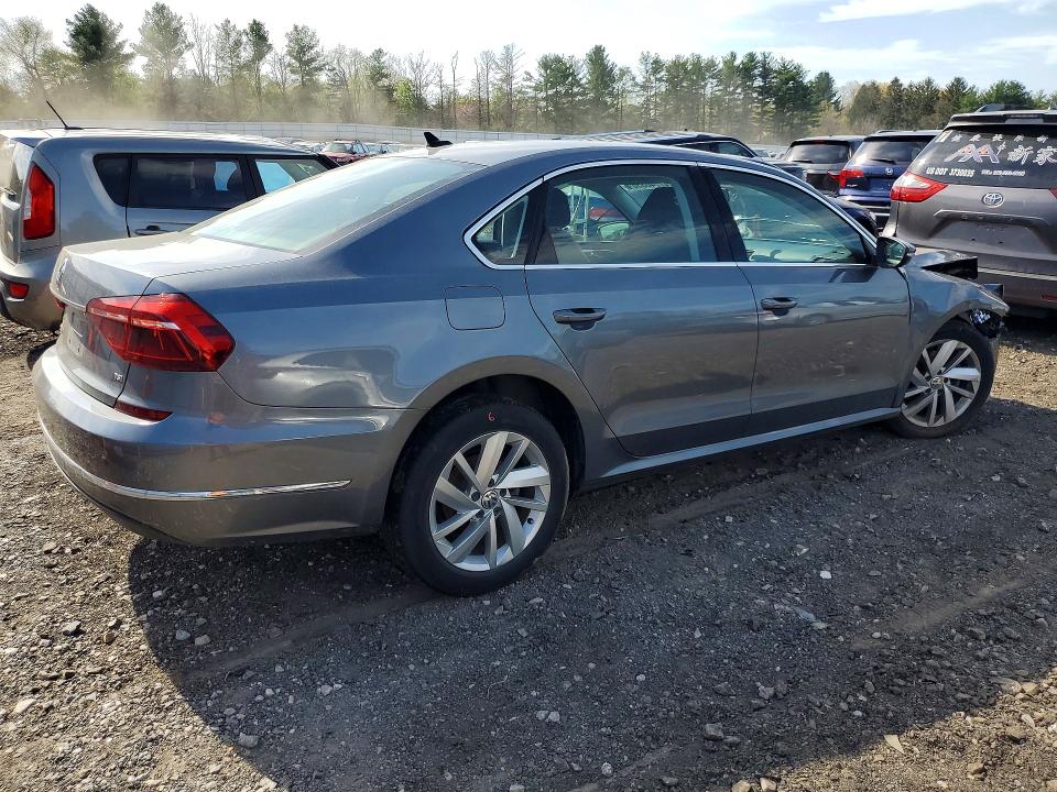 47740336 :رقم المزاد ، 1VWBA7A33JC045616 vin ، 2018 Volkswagen Passat مزاد بيع
