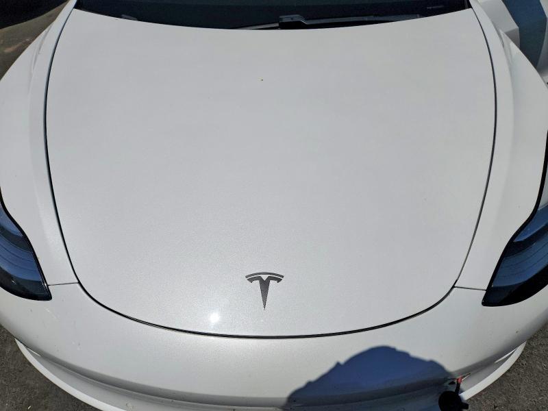 48547606 :رقم المزاد ، 5YJ3E1EA5JF026165 vin ، 2018 Tesla Mdl 3 مزاد بيع