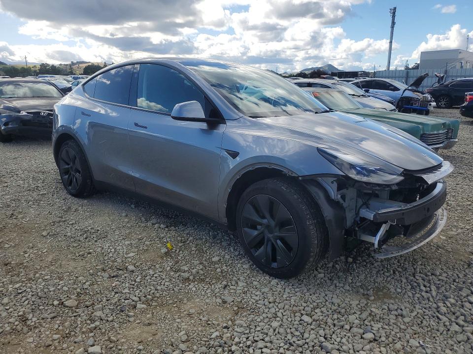 2025 Tesla Model Y მანქანა იყიდება აუქციონზე, vin: 7SAYGDED3SF320373, აუქციონის ნომერი: 50367686