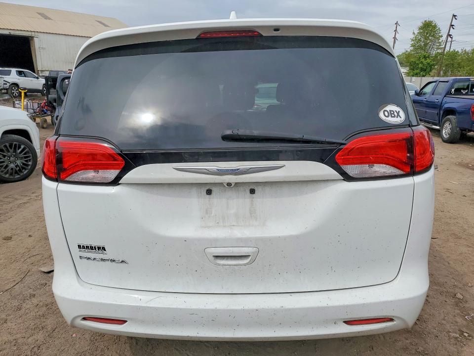 51612506 :رقم المزاد ، 2C4RC1CG9HR695416 vin ، 2017 Chrysler Pacifica مزاد بيع