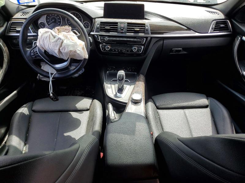 50493596 :رقم المزاد ، WBA8D9C55JA615347 vin ، 2018 Bmw 330 مزاد بيع