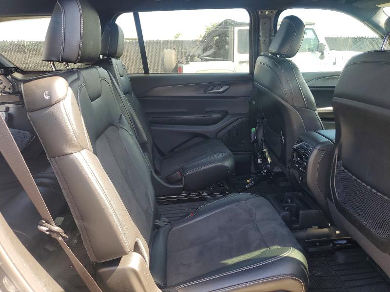 Продажа на аукционе авто 2025 Jeep Grand Cherokee, vin: 1C4RJJAG4S8676929, номер лота: 51852276