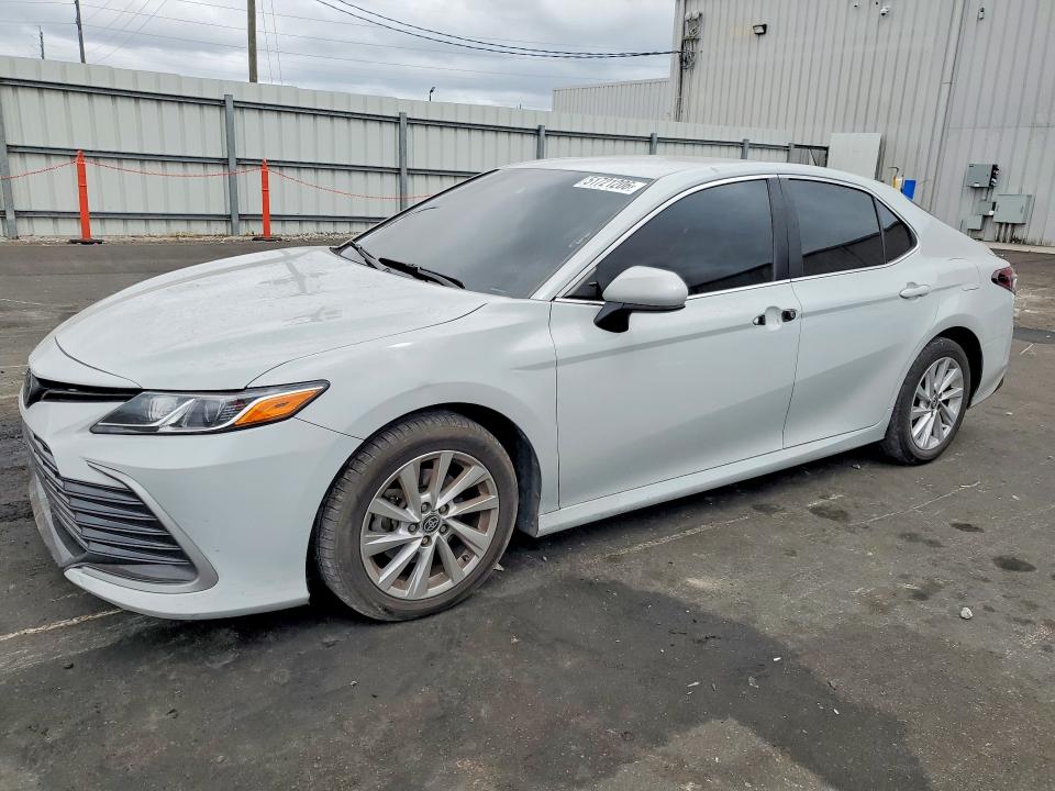 Продажа на аукционе авто 2023 Toyota Camry, vin: 4T1C11AKXPU180764, номер лота: 51721206