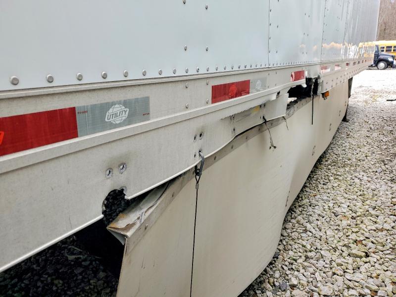 Продаж на аукціоні авто 2013 Utility Trailer Trailer, vin: 1UYVS2537DG617103, номер лоту: 49136376