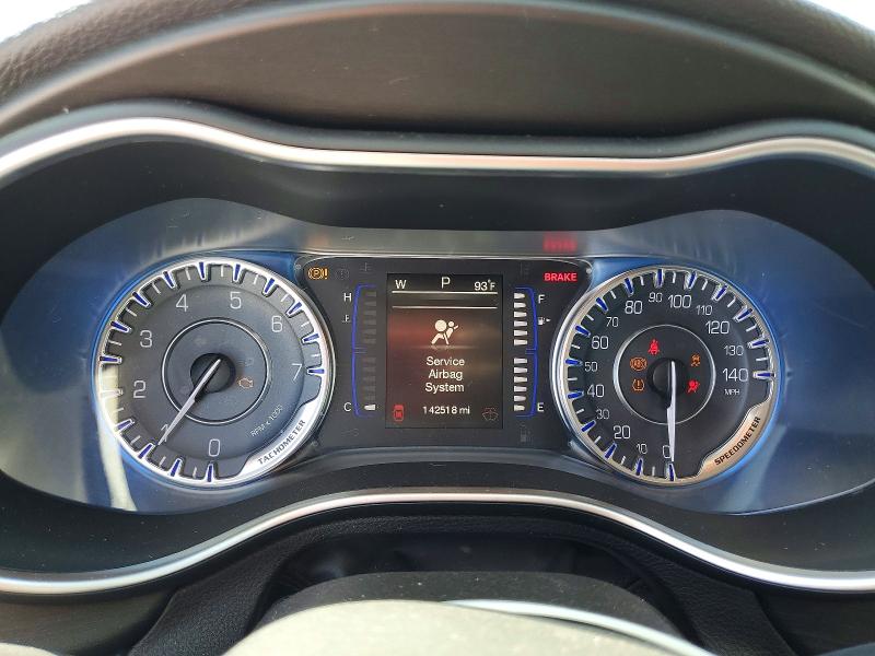 Продажа на аукционе авто 2015 Chrysler 200, vin: 1C3CCCAB3FN527004, номер лота: 51805636