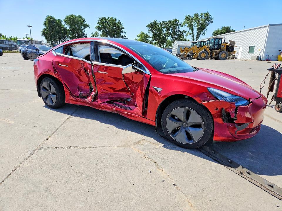 50448126 :رقم المزاد ، 5YJ3E1EA1LF706597 vin ، 2020 Tesla Model 3 مزاد بيع
