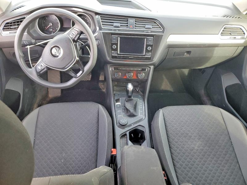 48021076 :رقم المزاد ، 3VV0B7AX5KM005498 vin ، 2019 Volkswagen Tiguan مزاد بيع