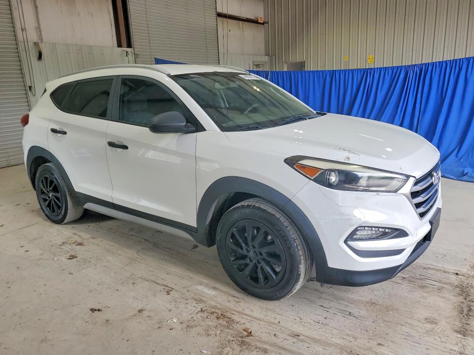 49864576 :رقم المزاد ، KM8J3CA48JU615478 vin ، 2018 Hyundai Tucson مزاد بيع
