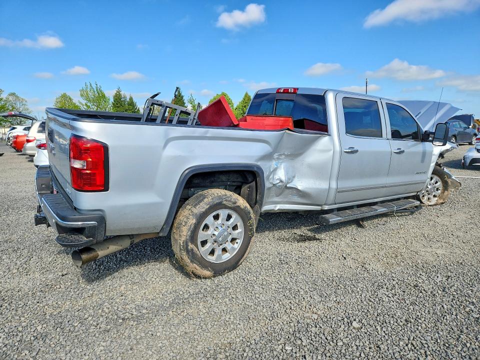 51629526 :رقم المزاد ، 1GT12ZE80FF196562 vin ، 2015 Gmc Sierra مزاد بيع