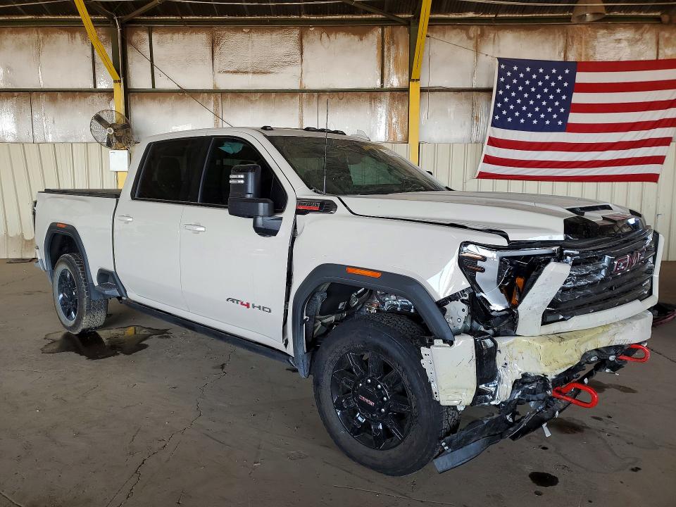 51166036 :رقم المزاد ، 1GT4UPEY0TF152472 vin ، 2026 Gmc Sierra مزاد بيع