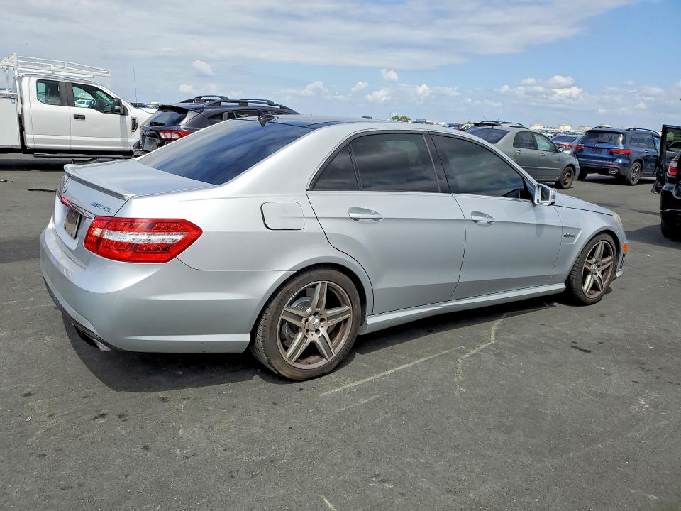 Aukcja sprzedaży 2010 Mercedes-benz E, vin: WDDHF7HB2AA095498, numer aukcji: 51137346