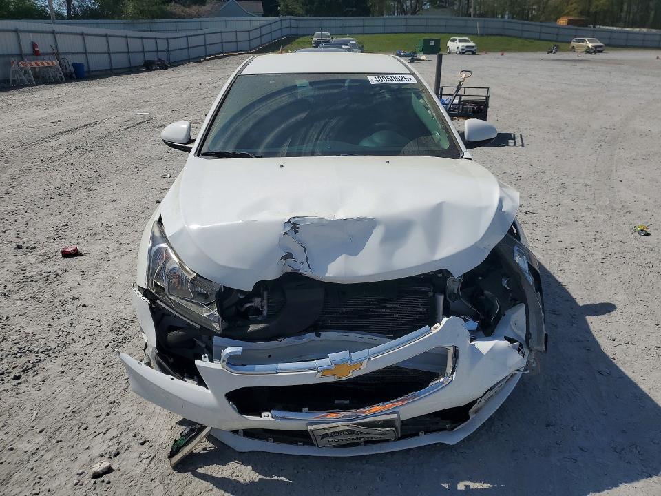 48050526 :رقم المزاد ، 1G1PC5SB9F7125055 vin ، 2015 Chevrolet Cruze مزاد بيع