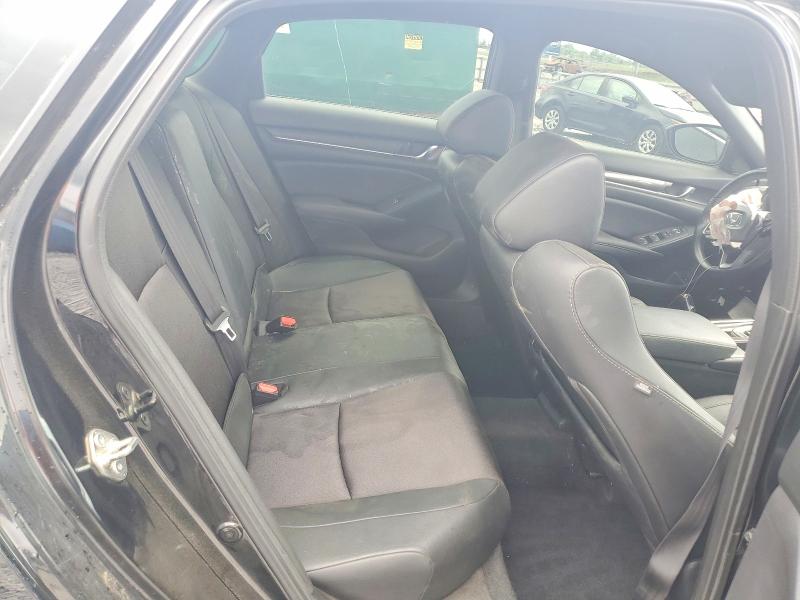 51815126 :رقم المزاد ، 1HGCV1F31LA137700 vin ، 2020 Honda Accord مزاد بيع