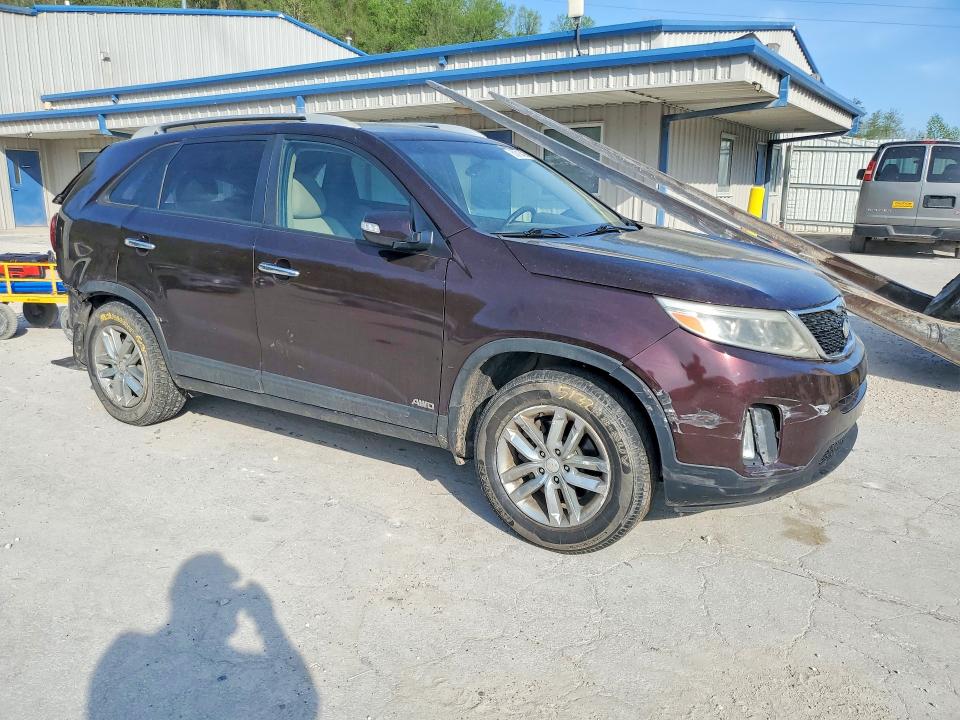 2015 Kia Sorento მანქანა იყიდება აუქციონზე, vin: 5XYKTCA61FG585260, აუქციონის ნომერი: 50018426