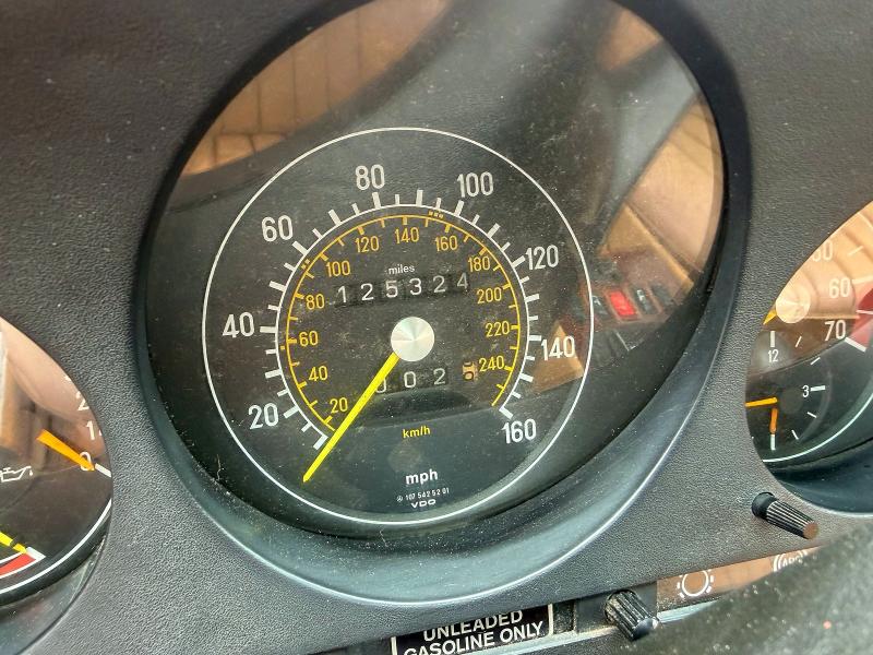1984 Mercedes-benz 500 Si მანქანა იყიდება აუქციონზე, vin: WDB1070461A005374, აუქციონის ნომერი: 49003656