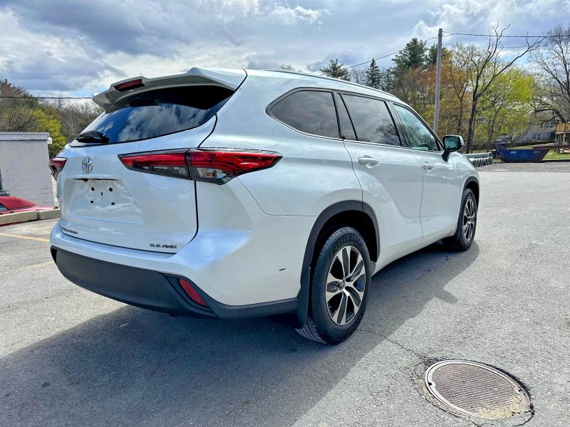 Aukcja sprzedaży 2022 Toyota Highlander, vin: 5TDGZRBH8NS560185, numer aukcji: 49934486