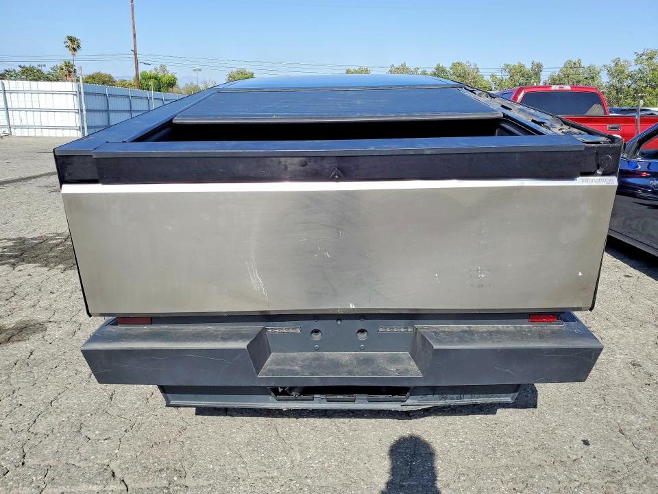 2024 Tesla Cybertruck მანქანა იყიდება აუქციონზე, vin: 7G2CEHED1RA038421, აუქციონის ნომერი: 51473656