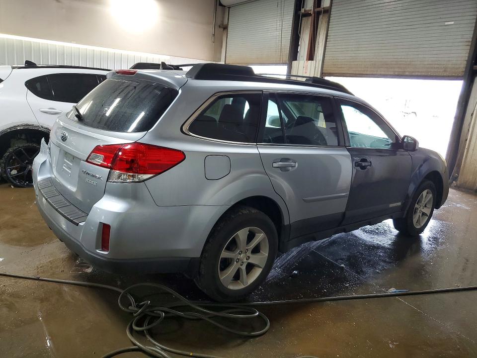 Продаж на аукціоні авто 2014 Subaru Outback, vin: 4S4BRBMC8E3240381, номер лоту: 49648916